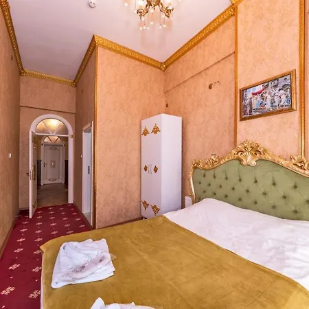 Titan Hotel Стамбул